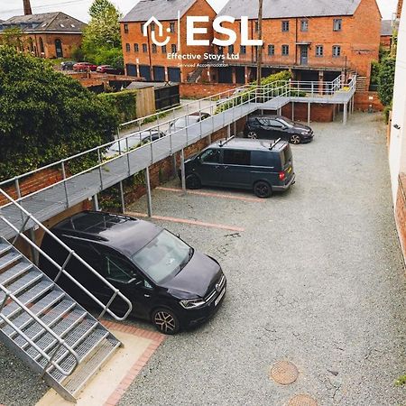 2 Bedroom Church Apartment 5 Mins To Town Centre - Free Parking Shrewsbury Bagian luar foto