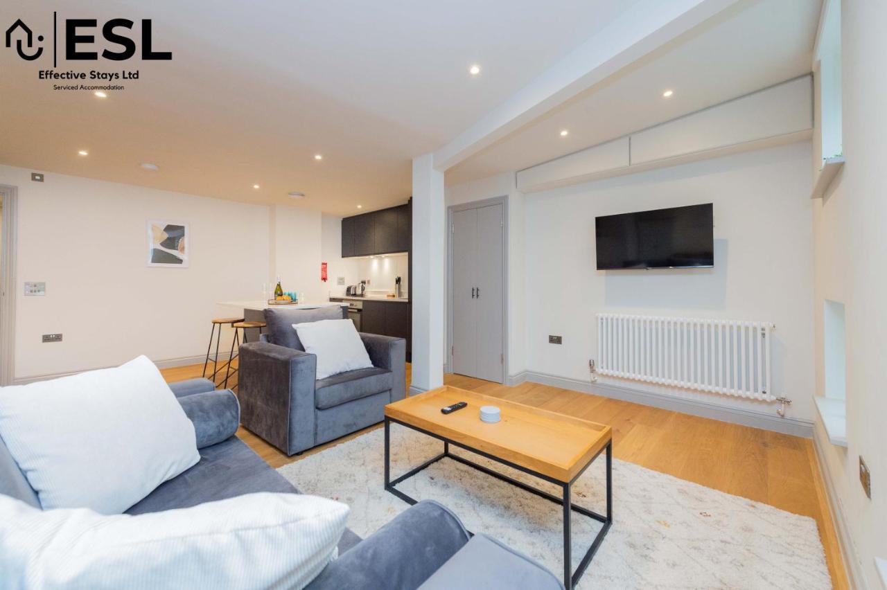 2 Bedroom Church Apartment 5 Mins To Town Centre - Free Parking Shrewsbury Bagian luar foto