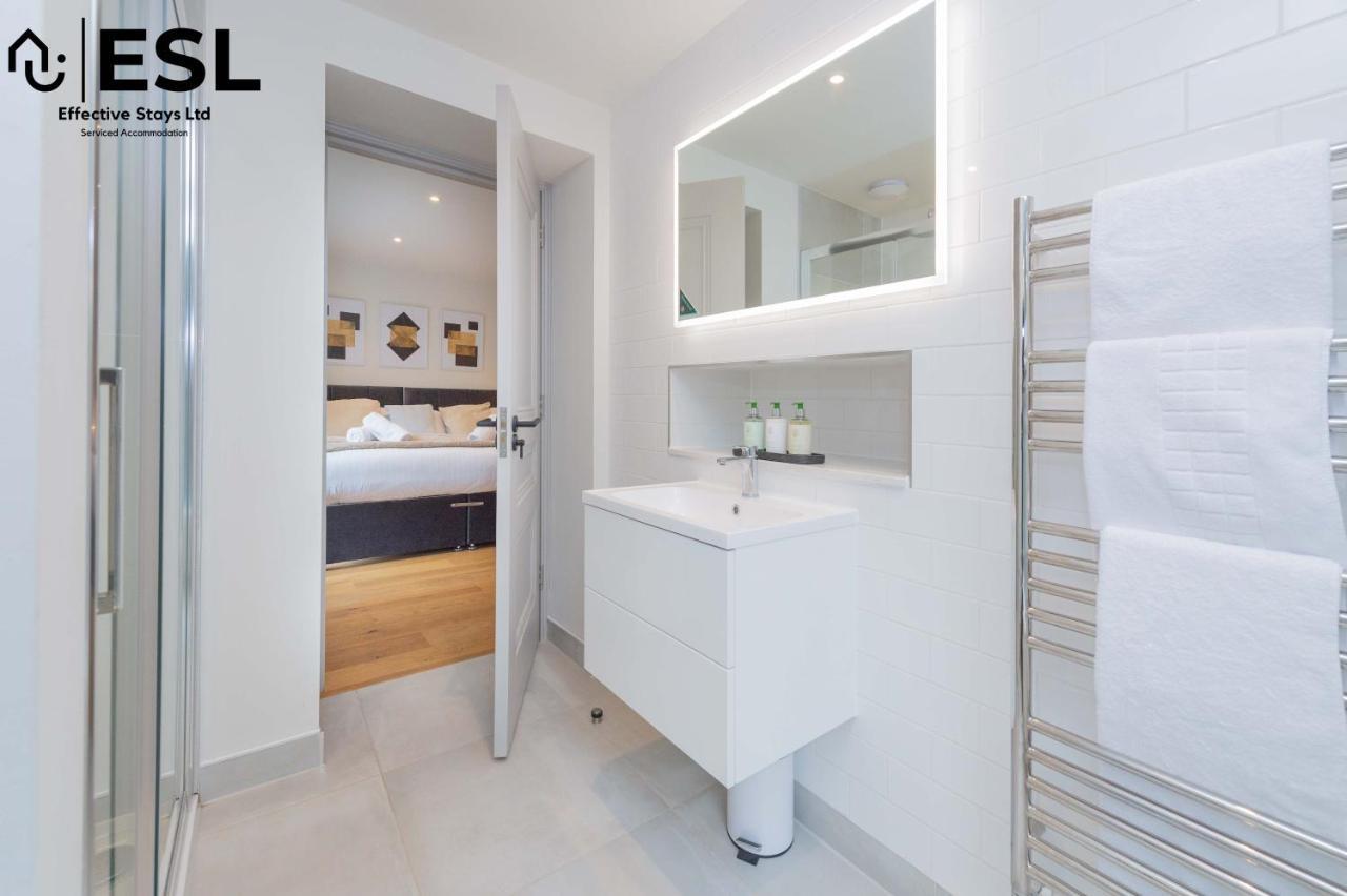 2 Bedroom Church Apartment 5 Mins To Town Centre - Free Parking Shrewsbury Bagian luar foto